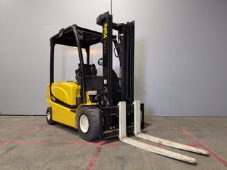 Chariot élévateur électrique Yale ERP35 VL