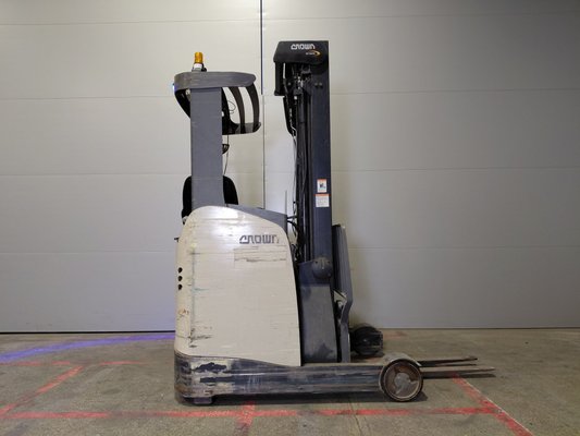 Chariot à mât rétractable Crown ESR 5260