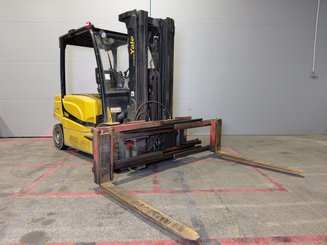 Chariot élévateur frontal 4 roues Yale ERP45VL