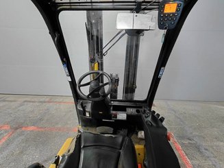 Chariot élévateur électrique Yale ERP15VC