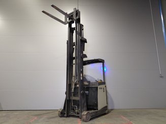 Chariot à mât rétractable Crown ESR 5260
