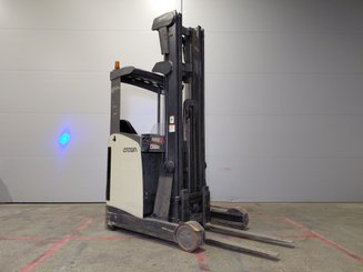 Chariot à mât rétractable Crown ESR 5260