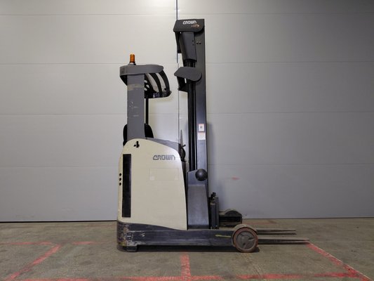 Chariot à mât rétractable Crown ESR 5260