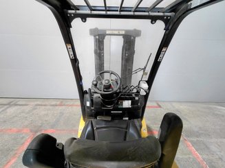Chariot élévateur frontal 4 roues Yale GDP25