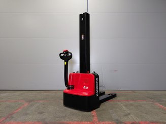 Gerbeur accompagnant Hangcha CDD12-AMC2 