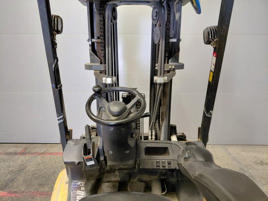 Chariot élévateur frontal 4 roues Caterpillar GP30NTD