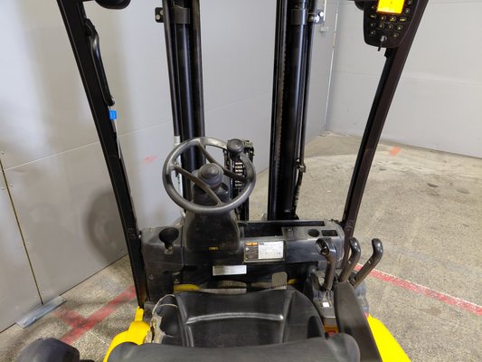 Chariot élévateur électrique Yale ERP16VT SWB