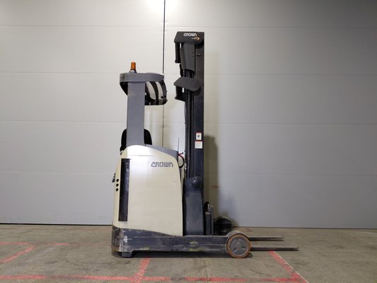Chariot à mât rétractable Crown ESR 5260