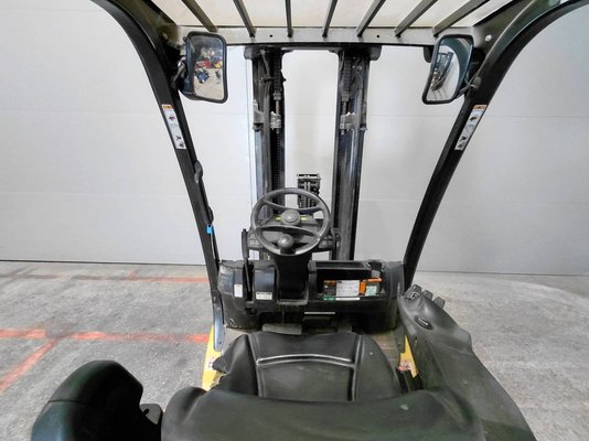 Chariot élévateur frontal 4 roues Yale GLP35