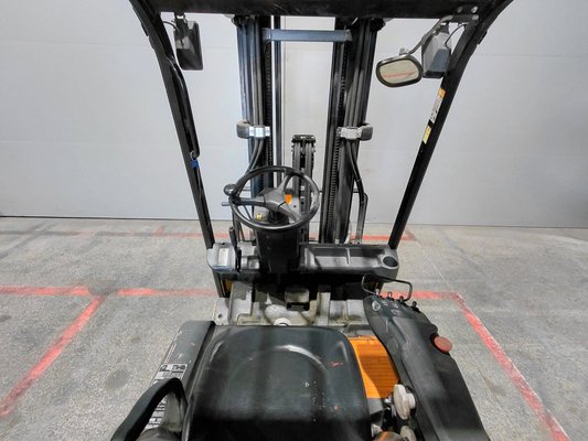 Chariot élévateur frontal 3 roues Caterpillar EP16NT
