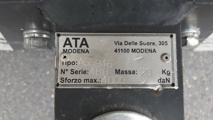 Tracteur de remorquage ATA 5500 LPG