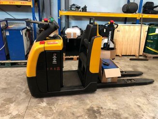 Préparateur de commandes Jungheinrich ECE 220 G115.54