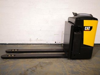Préparateur de commande au sol Caterpillar NPR20N