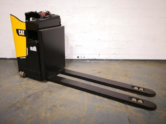 Préparateur de commandes au sol Caterpillar NPR20N