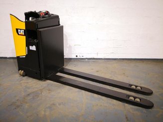 Préparateur de commande au sol Caterpillar NPR20N