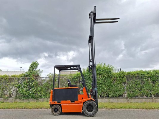 Chariot élévateur frontal 4 roues Carer R45N5
