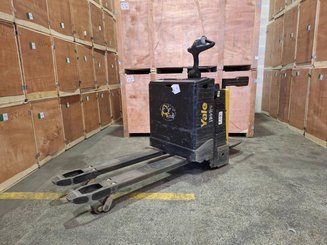 Transpalette électrique Yale transpalette plate forme rabattable