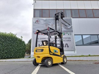 Chariot élévateur électrique Yale ERP25VL