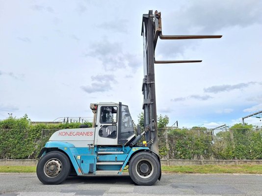 Chariot élévateur frontal 4 roues Konecranes SMV12-600B