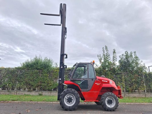 Chariot élévateur tout terrain Manitou M26-4 T3B