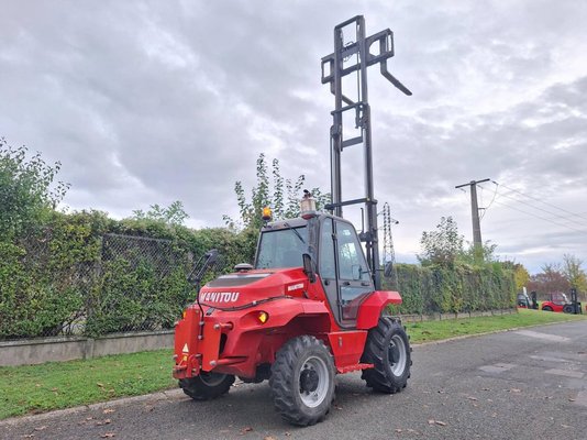 Chariot élévateur tout terrain Manitou M26-4 T3B