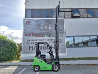 Chariot élévateur frontal 4 roues Hangcha XC18i