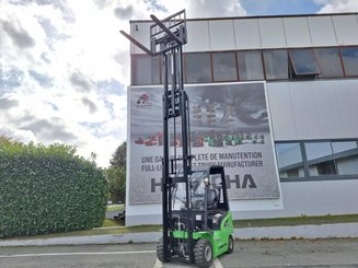 Chariot élévateur frontal 4 roues Hangcha XC18i