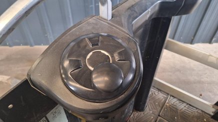 Préparateur de commandes à nacelle élevable Caterpillar NOH10N