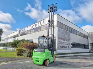 Chariot élévateur frontal 4 roues Hangcha AE30-I