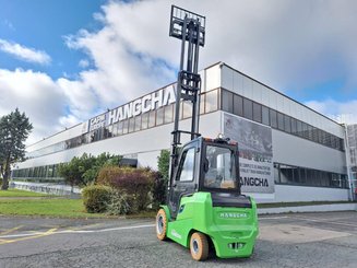 Chariot élévateur frontal 4 roues Hangcha AE30-I