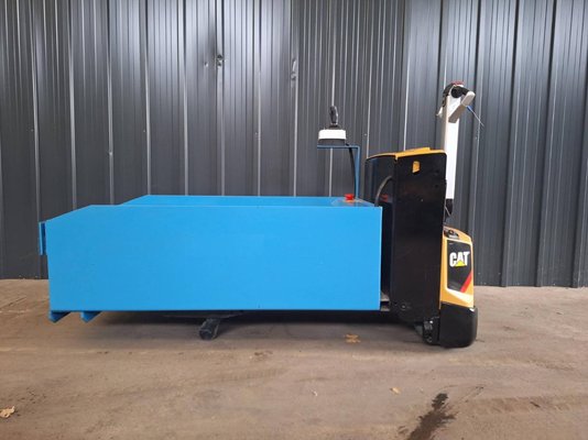 Transpalette accompagnant Caterpillar NPP16N2