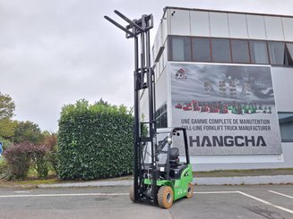 Chariot élévateur frontal 4 roues Hangcha XC18i