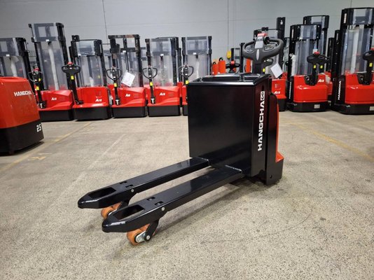 Transpalette accompagnant Hangcha CBD20-AC2