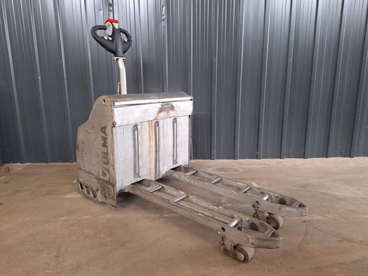 Transpalette accompagnant Ulma EPT20