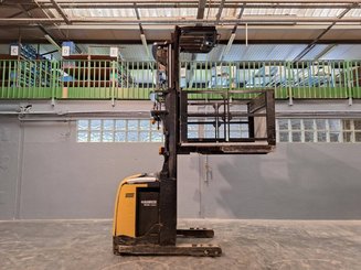 Préparateur de commandes à nacelle élevable Caterpillar NOH10N