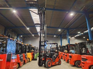 Chariot élévateur frontal 4 roues Hangcha XF25G-2