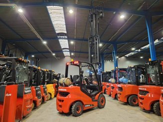 Chariot élévateur frontal 4 roues Hangcha XF25G-2