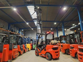 Chariot élévateur frontal 4 roues Hangcha XF25G-2