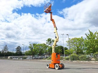 Nacelle articulée JLG E300AJP