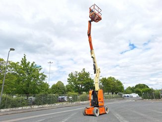 Nacelle articulée JLG E300AJP