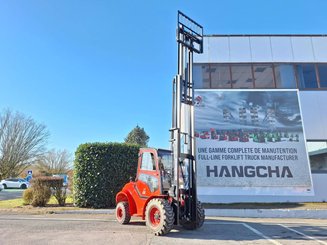 Chariot élévateur tout terrain Hangcha TT30-2