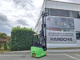 Chariot élévateur frontal 3 roues Hangcha XC3-18i (CPDS18-XCC2G-SI)