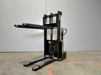 Gerbeur accompagnant Hangcha CDD12-A2MC2-ISZ