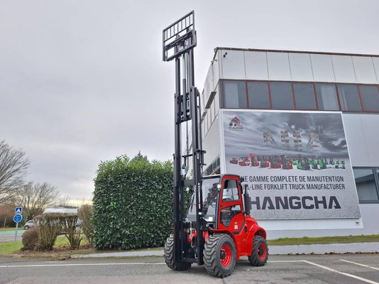 Chariot élévateur tout terrain Hangcha TT30-4