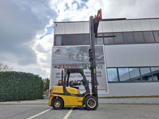 Chariot élévateur frontal 4 roues Yale GLP45SVX5