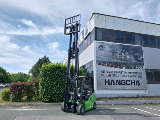 Chariot élévateur frontal 4 roues Hangcha XC35i