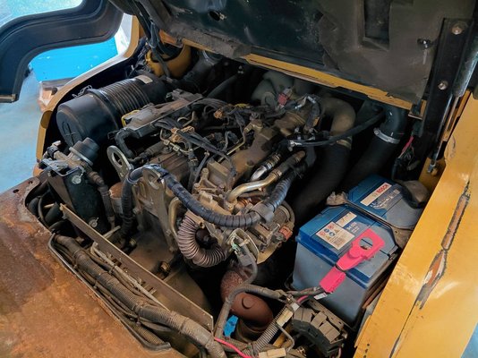 Chariot élévateur frontal 4 roues Caterpillar DP50NT