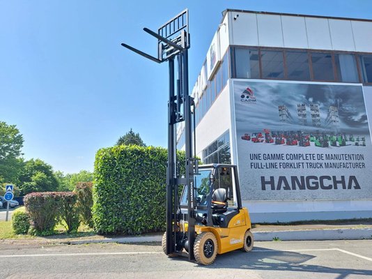 Chariot élévateur frontal 4 roues Hangcha XE25i