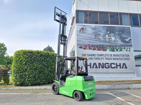 Chariot élévateur frontal 4 roues Hangcha AE35-I