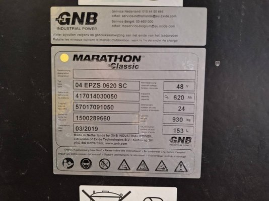 Chariot à mât rétractable multidirectionnel UniCarriers 250DTFVRE635UFW